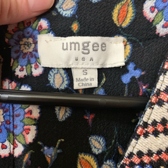 Mini flowy black dress w/ print - Picture 4 of 4